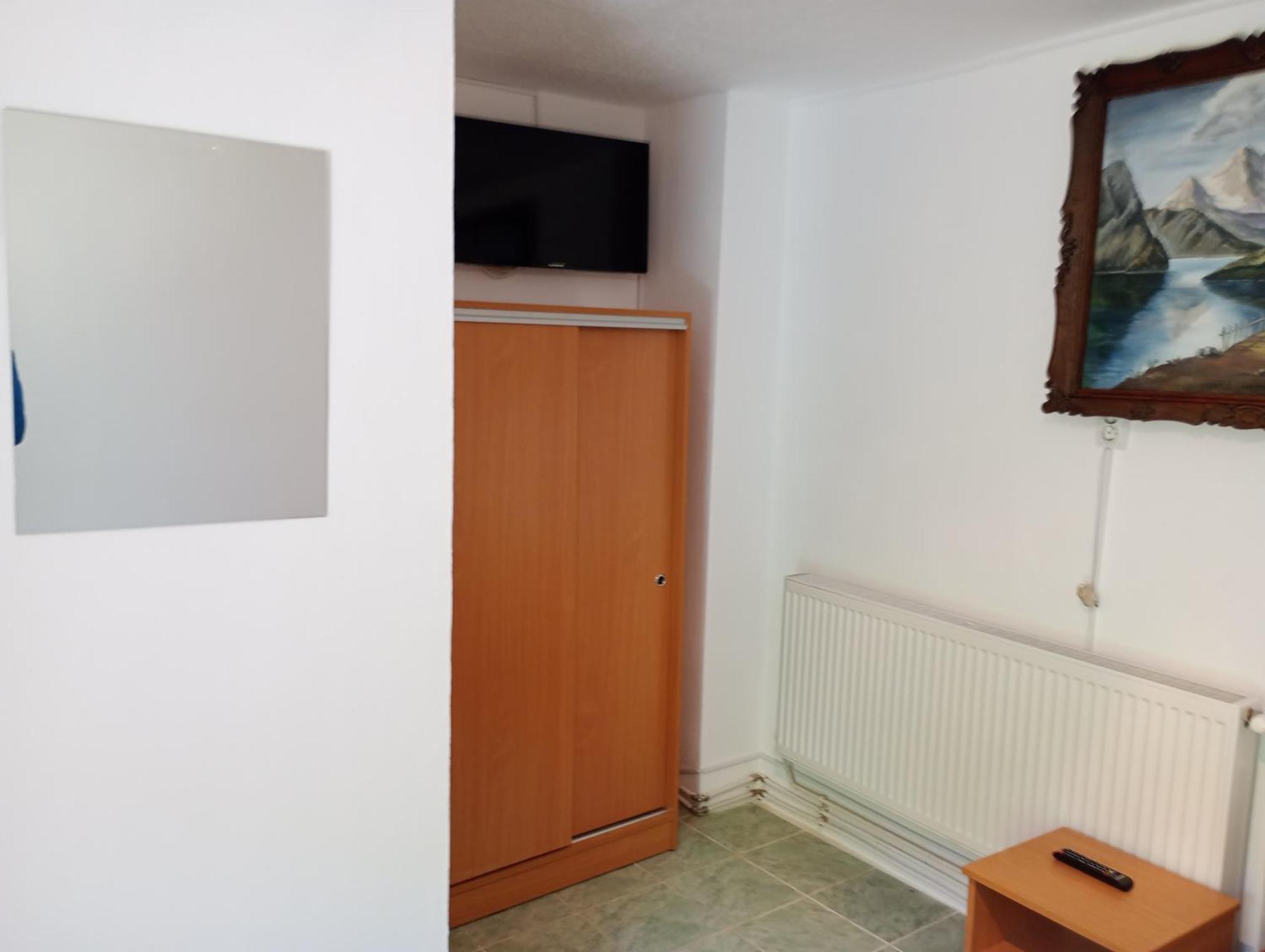 Pensiunea Irina 3 Zarnesti Exterior foto