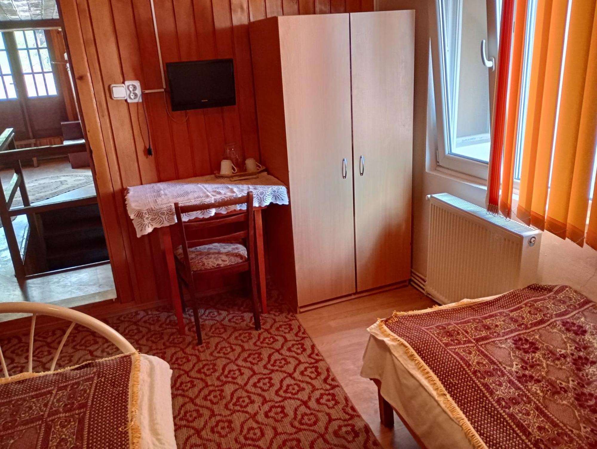 Pensiunea Irina 3 Zarnesti Exterior foto